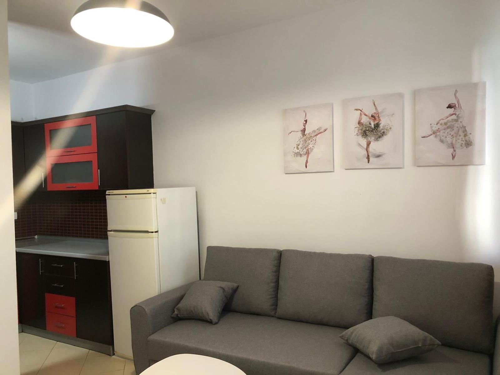 Apartman Tirent - Comfortable 1-bedroom In Fresku